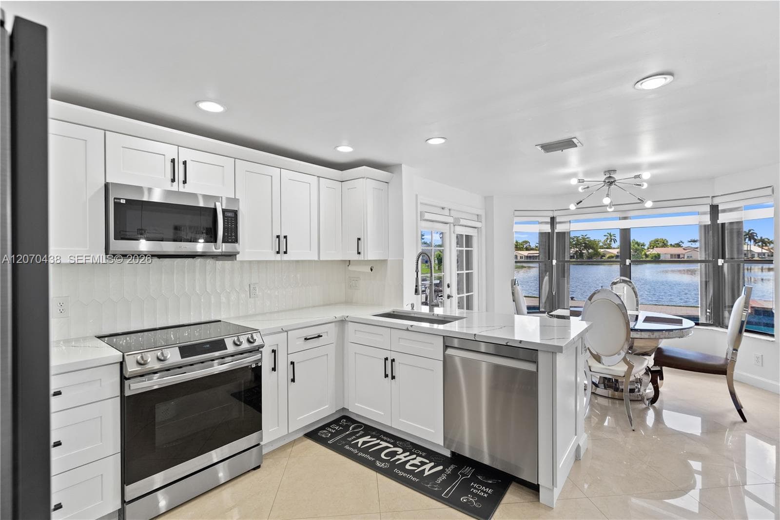 451 NW 194th Ave, Pembroke Pines, FL 33029 — zdjęcie 3