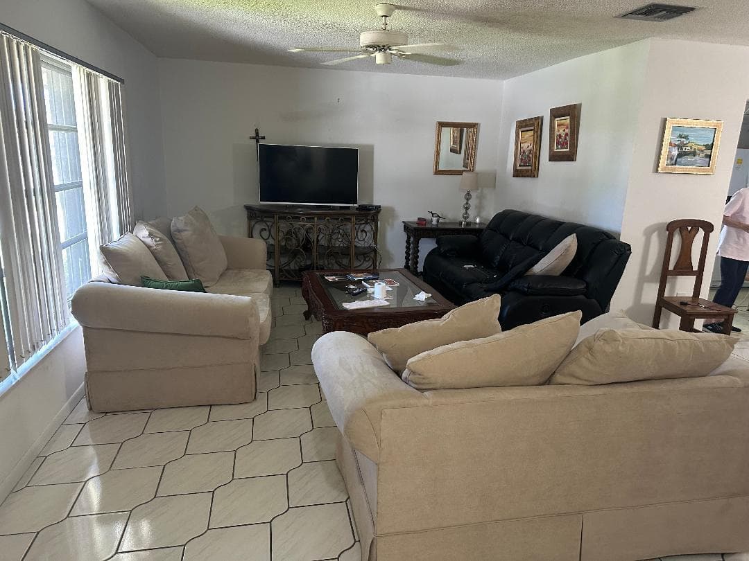 6310 TALL CYPRESS Circle, FL 33463 — zdjęcie 5