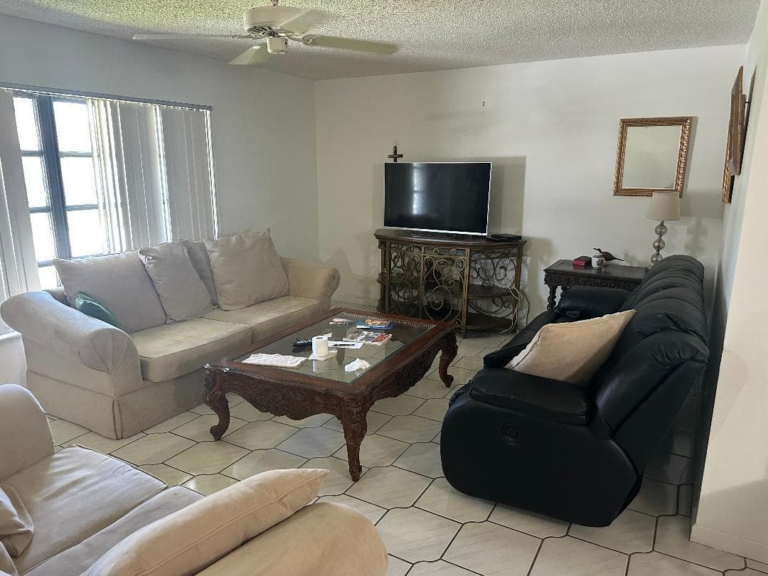 6310 TALL CYPRESS Circle, FL 33463 — zdjęcie 4