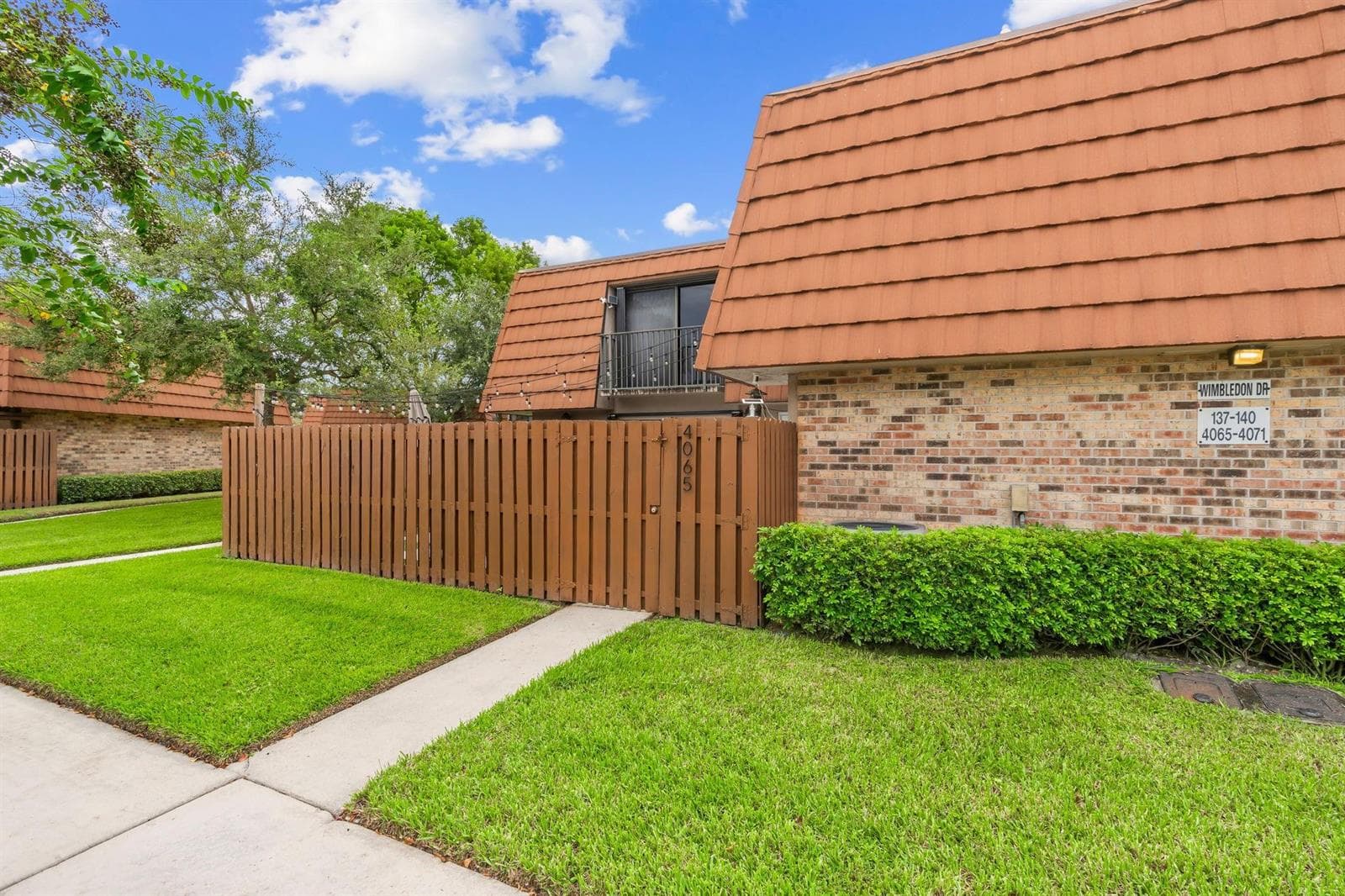 4065 WIMBLEDON Drive, Cooper City, FL 33026 — zdjęcie 2