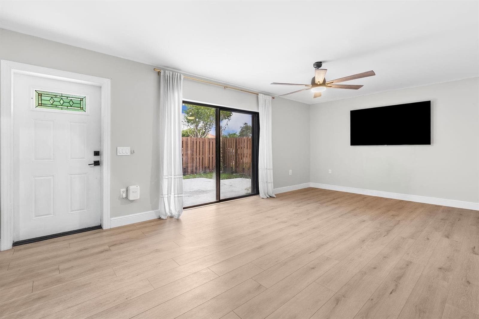 4065 WIMBLEDON Drive, Cooper City, FL 33026 — zdjęcie 5