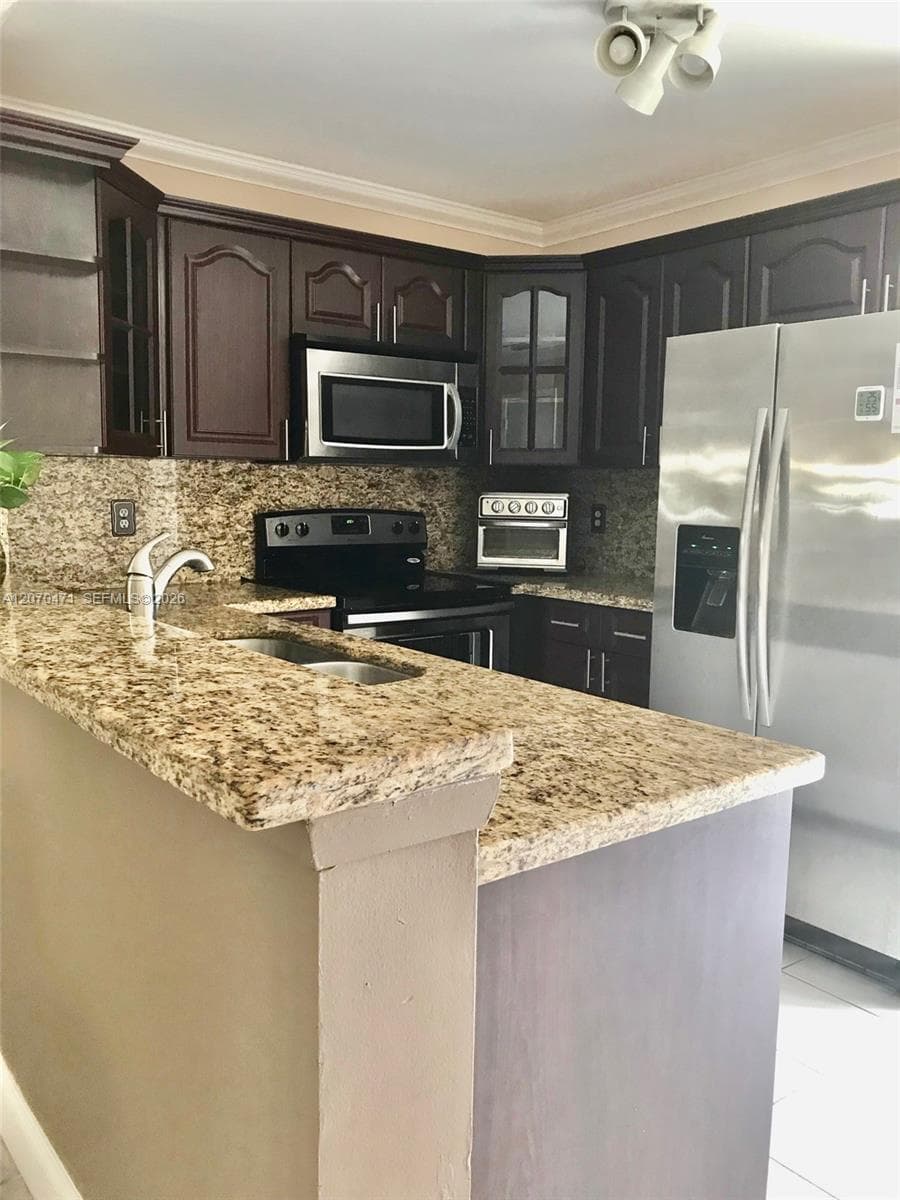 2864 Cambridge Ln, Cooper City, FL 33026 — zdjęcie 4