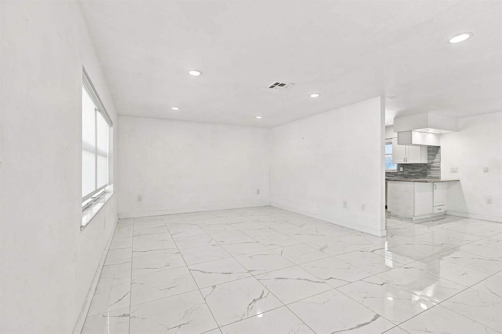 1935 CYPRESS Avenue, Fort Pierce, FL 34949 — zdjęcie 3