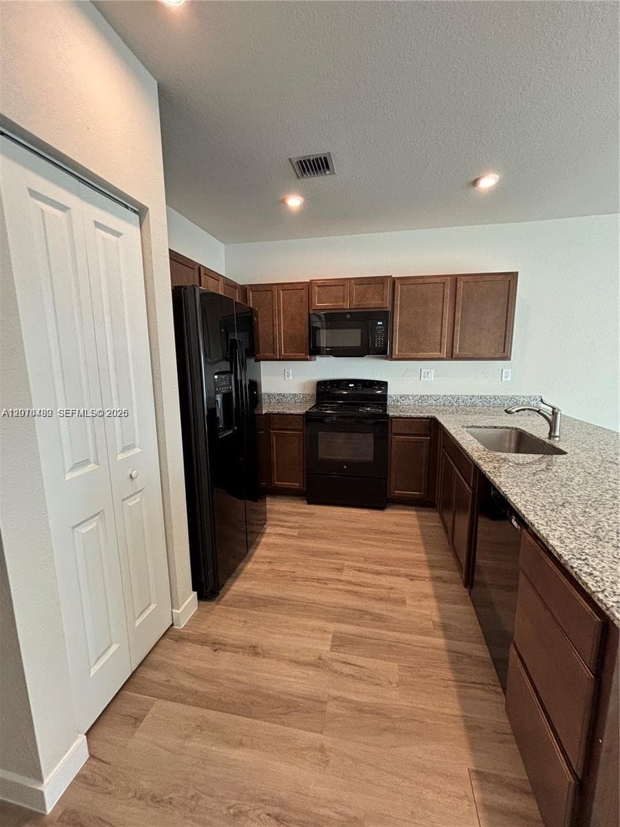 1021 NW 5th St, Florida City, FL 33034 — zdjęcie 3