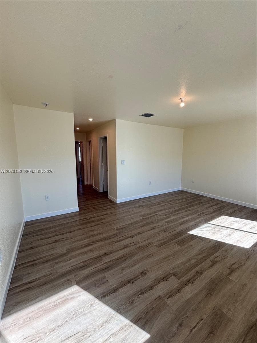 1021 NW 5th St, Florida City, FL 33034 — zdjęcie 5