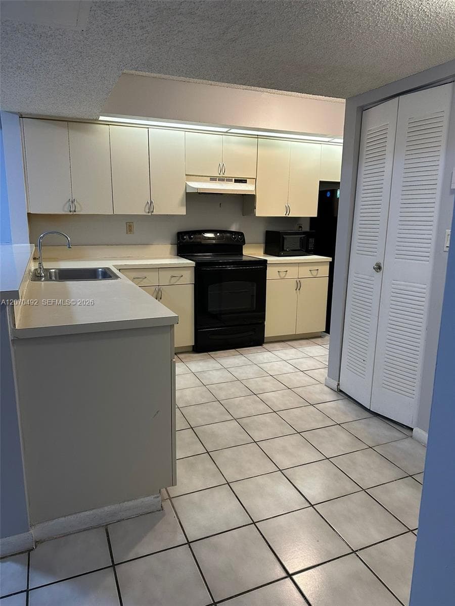 8600 SW 212th St # 105, Cutler Bay, FL 33189 — zdjęcie 4