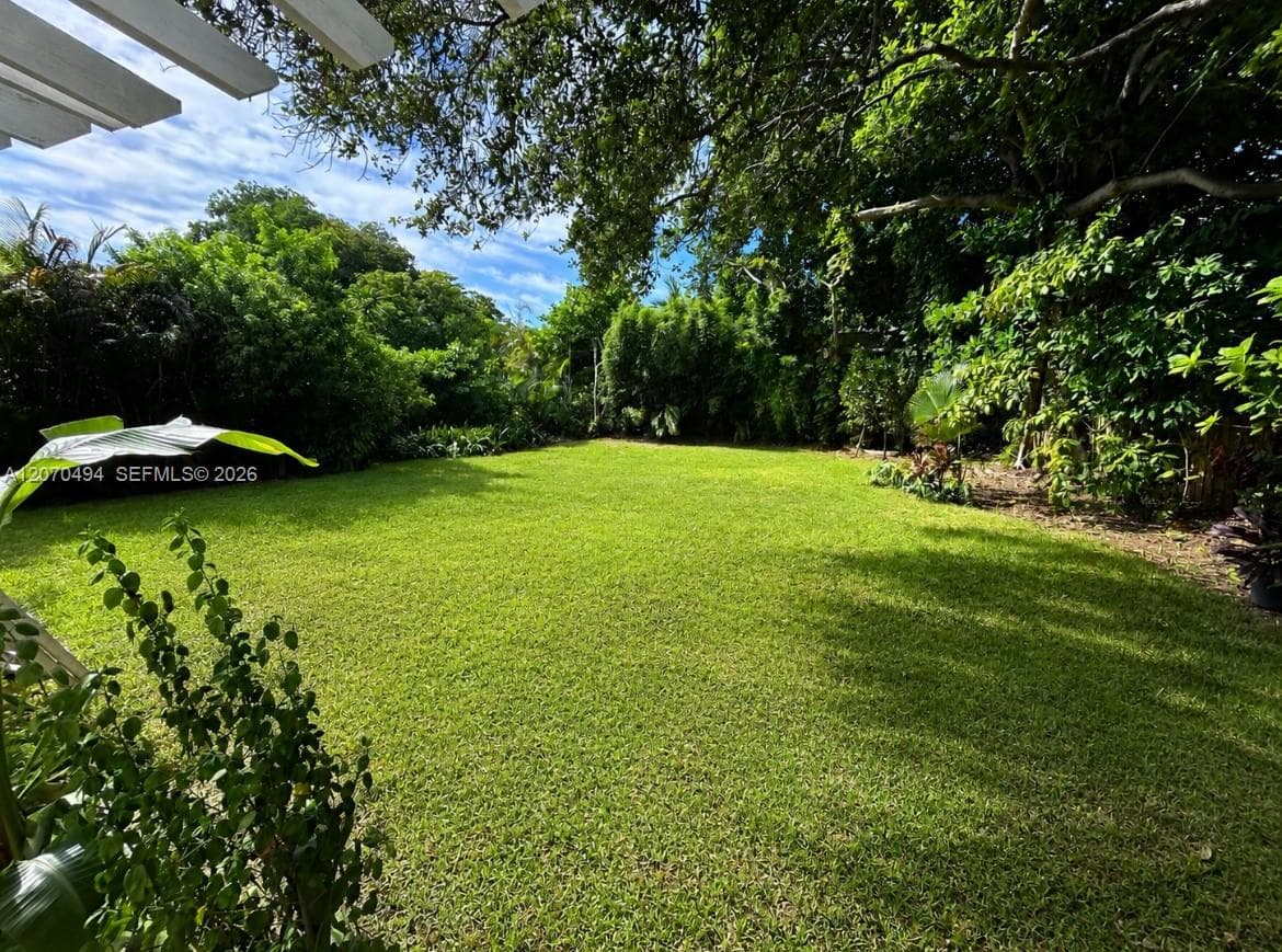 585 NE 121st St, North Miami, FL 33161 — zdjęcie 3