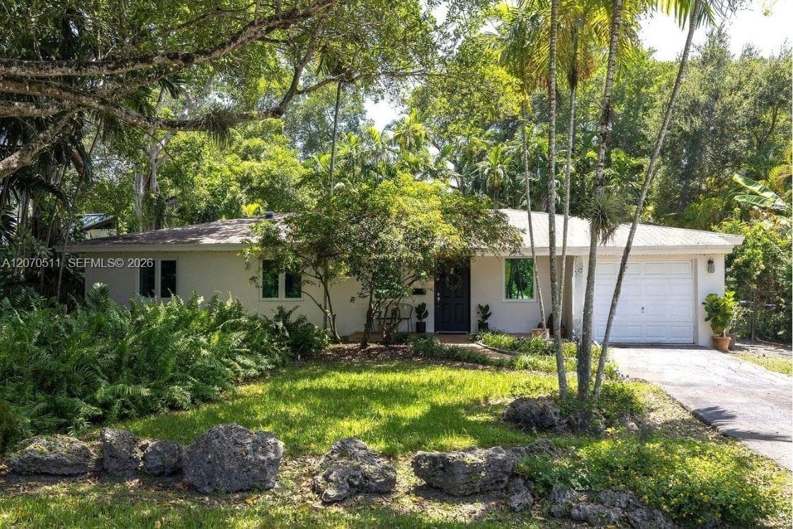 6390 SW 69th St, South Miami, FL 33143