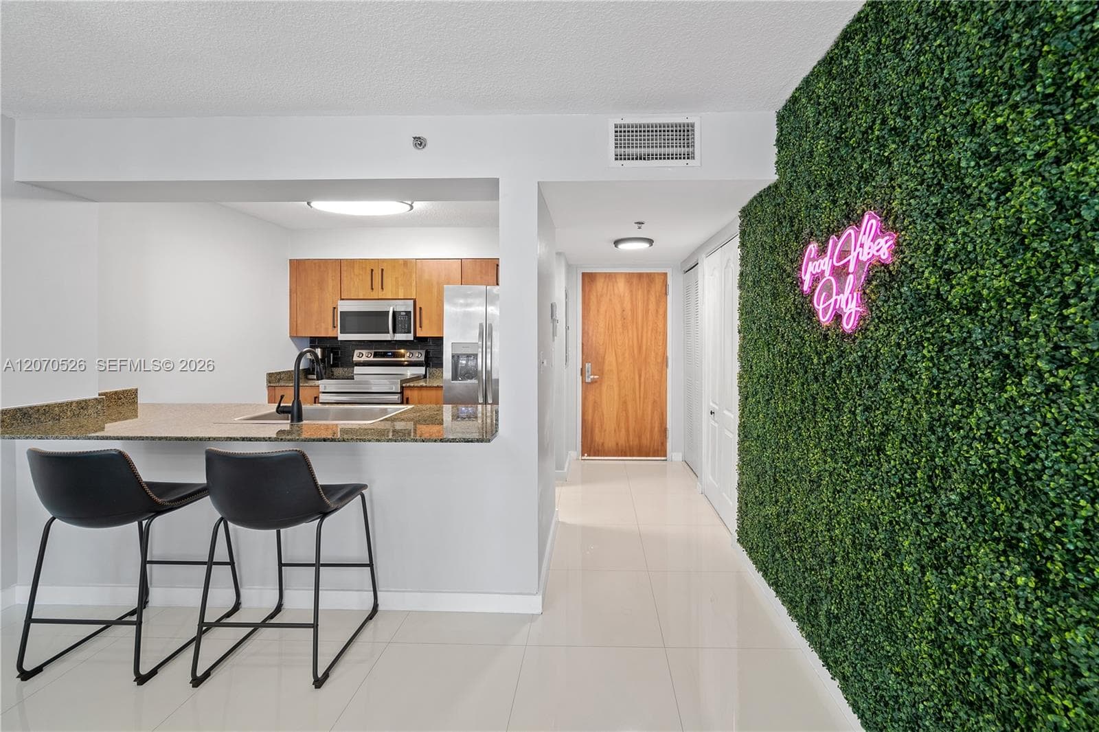 1200 Brickell Bay Dr # 2205, Miami, FL 33131 — zdjęcie 3