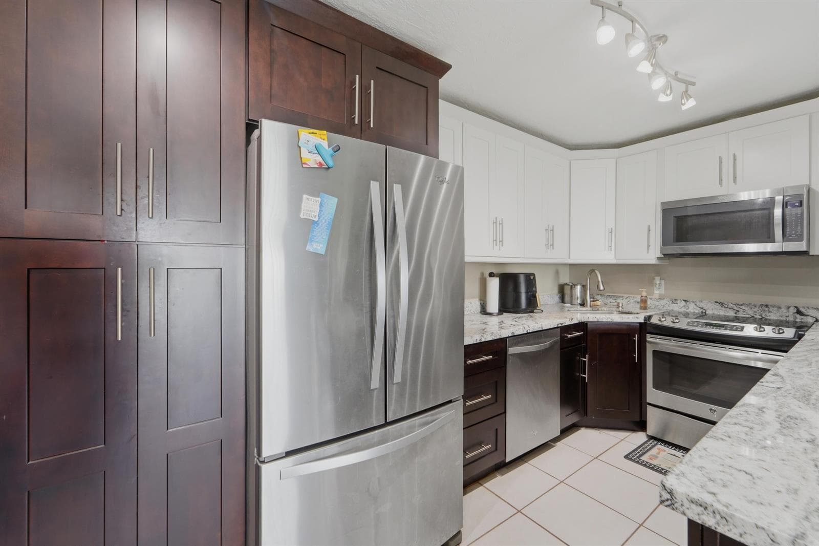 1013 GREEN PINE Boulevard # C2, West Palm Beach, FL 33409