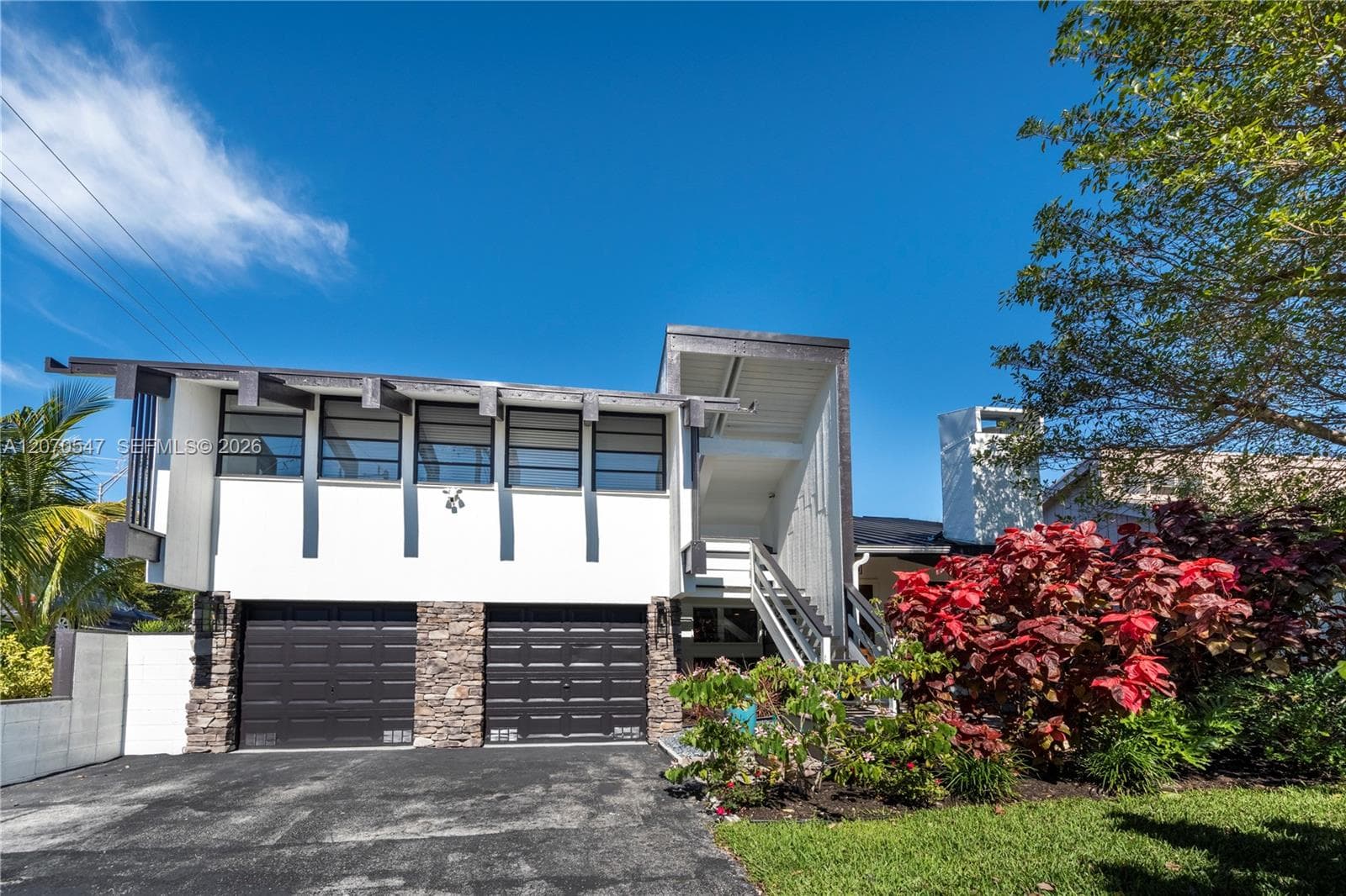 1501 NE 24th St # 1, Wilton Manors, FL 33305