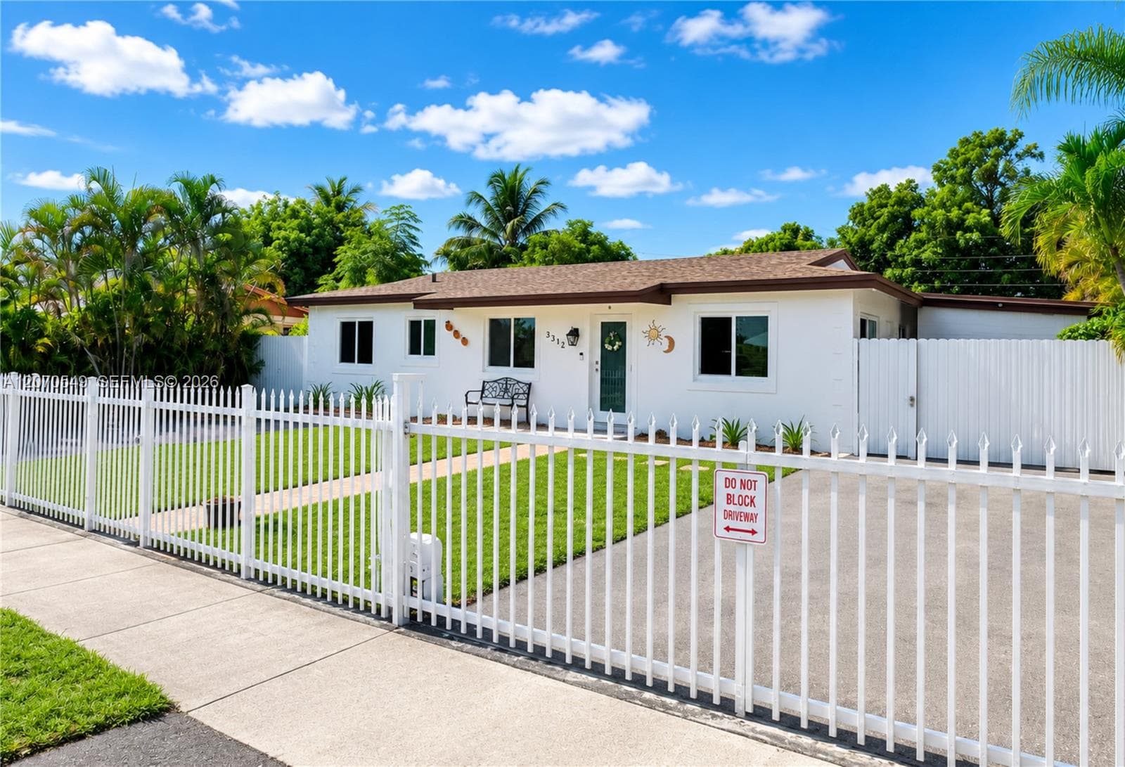 3312 NW 182nd St, Miami Gardens, FL 33056 — zdjęcie 3