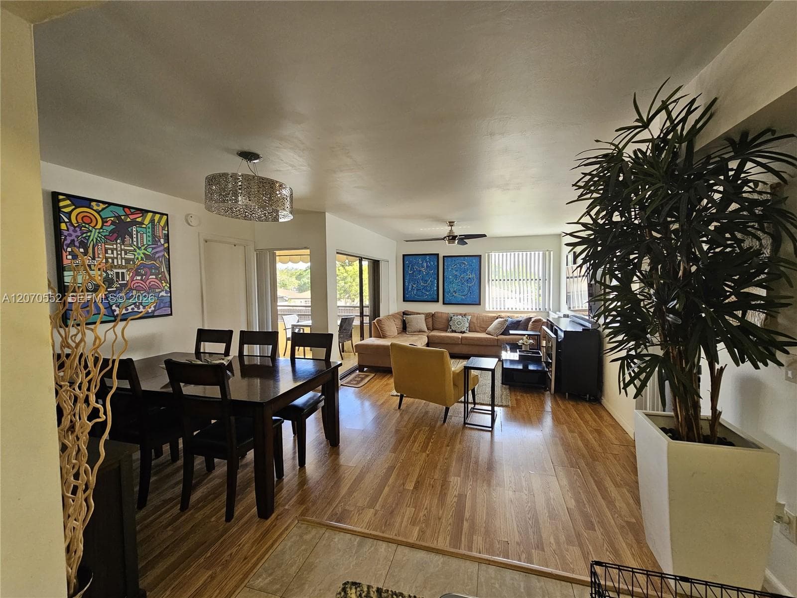 20160 NE 3rd Ct # 8, Miami, FL 33179 — zdjęcie 2