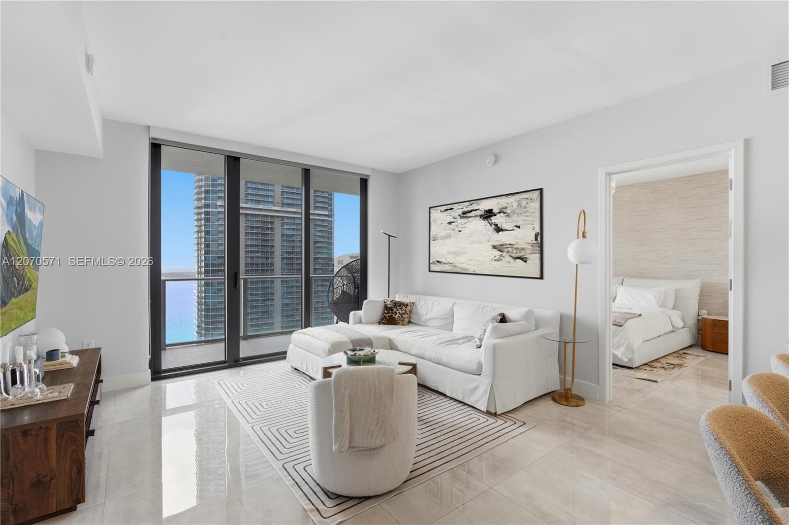 1010 Brickell Ave # 3903, Miami, FL 33131 — zdjęcie 3