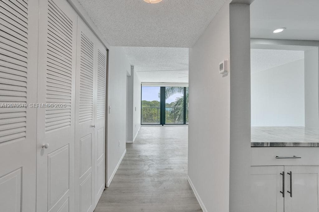 1101 River Reach Dr # 511, Fort Lauderdale, FL 33315 — zdjęcie 4