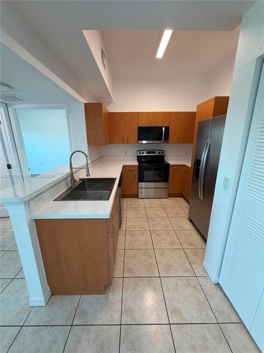295 NW 57th Ave # 508, Miami, FL 33126 — zdjęcie 2