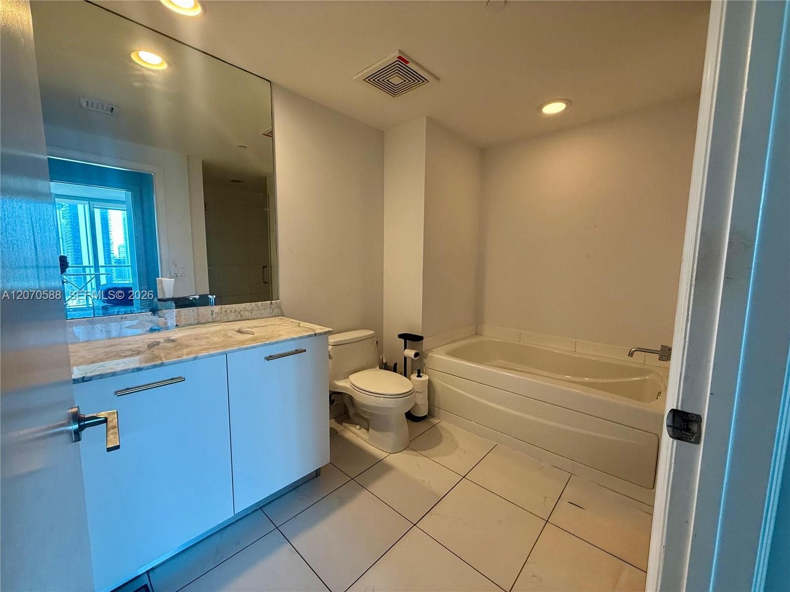 55 SE 6th St # 2404, Miami, FL 33131 — zdjęcie 5
