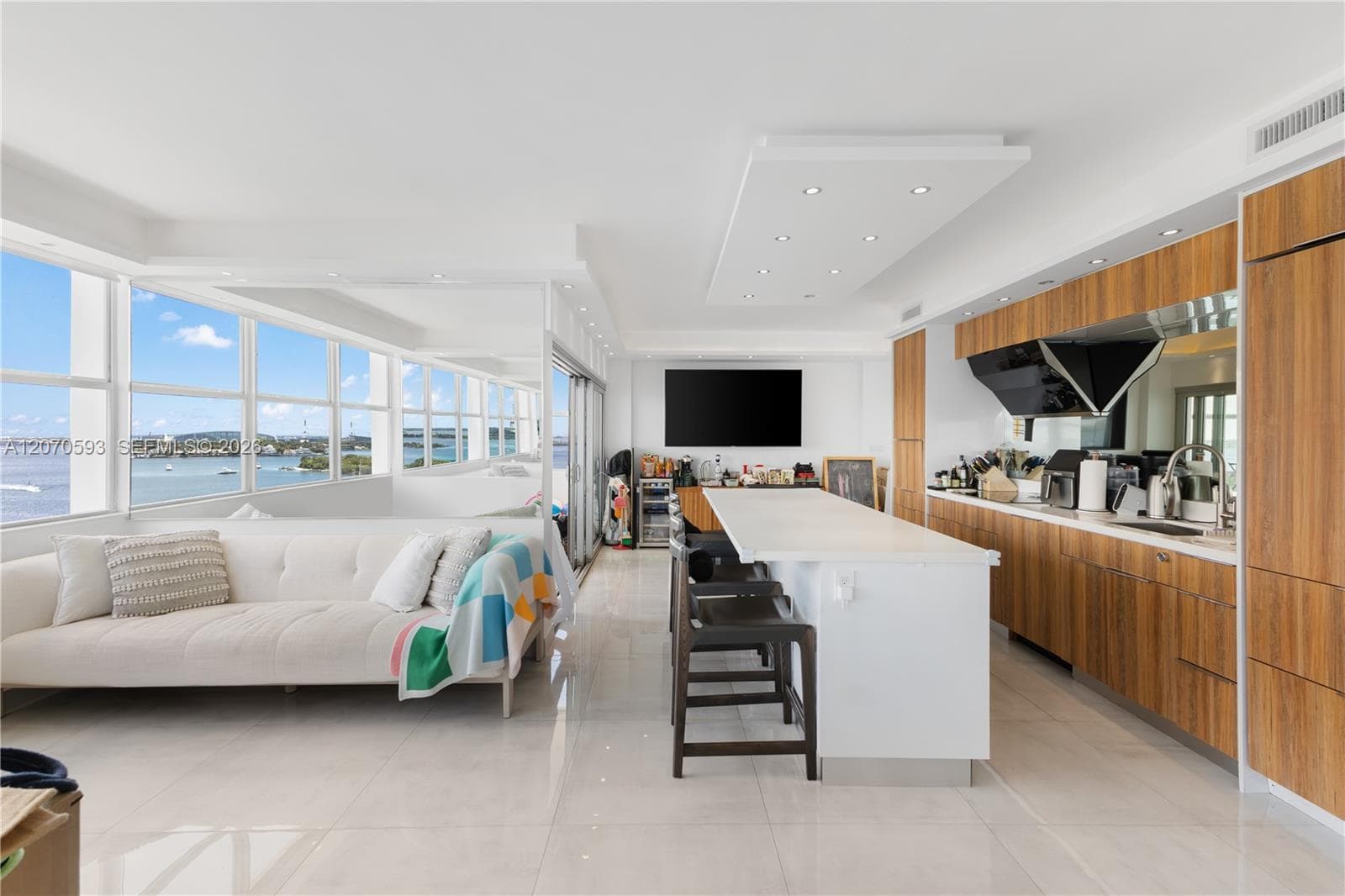 3 Island Ave # 14D, Miami Beach, FL 33139