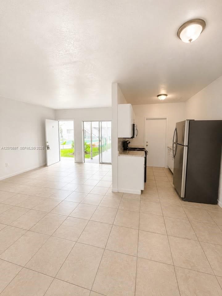 1951 NE 167th St # 15, North Miami Beach, FL 33162 — zdjęcie 3