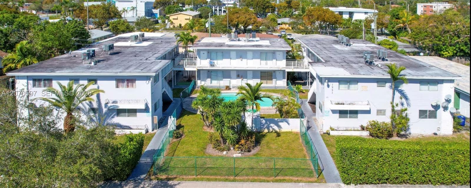 1951 NE 167th St # 15, North Miami Beach, FL 33162