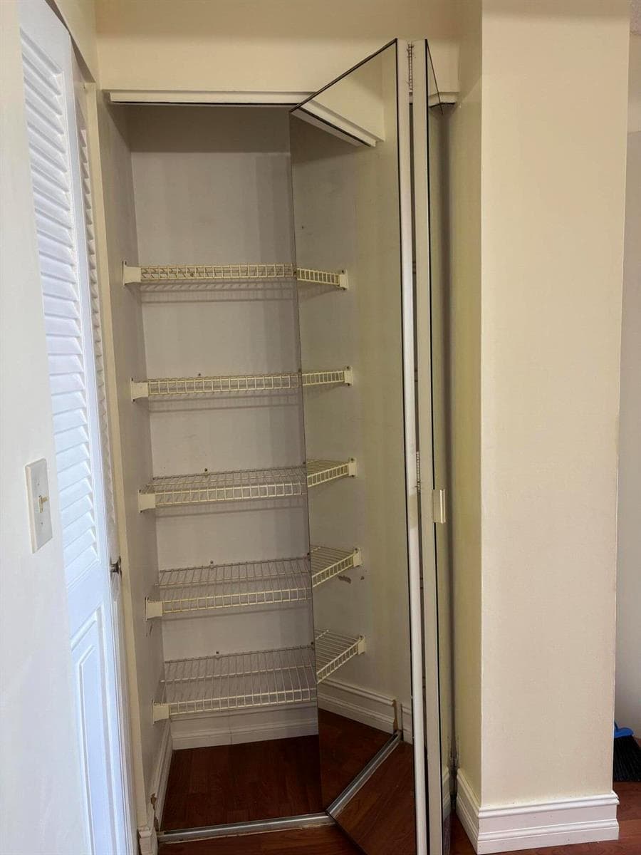 1200 St Charles Place # 414, Pembroke Pines, FL 33026 — zdjęcie 3