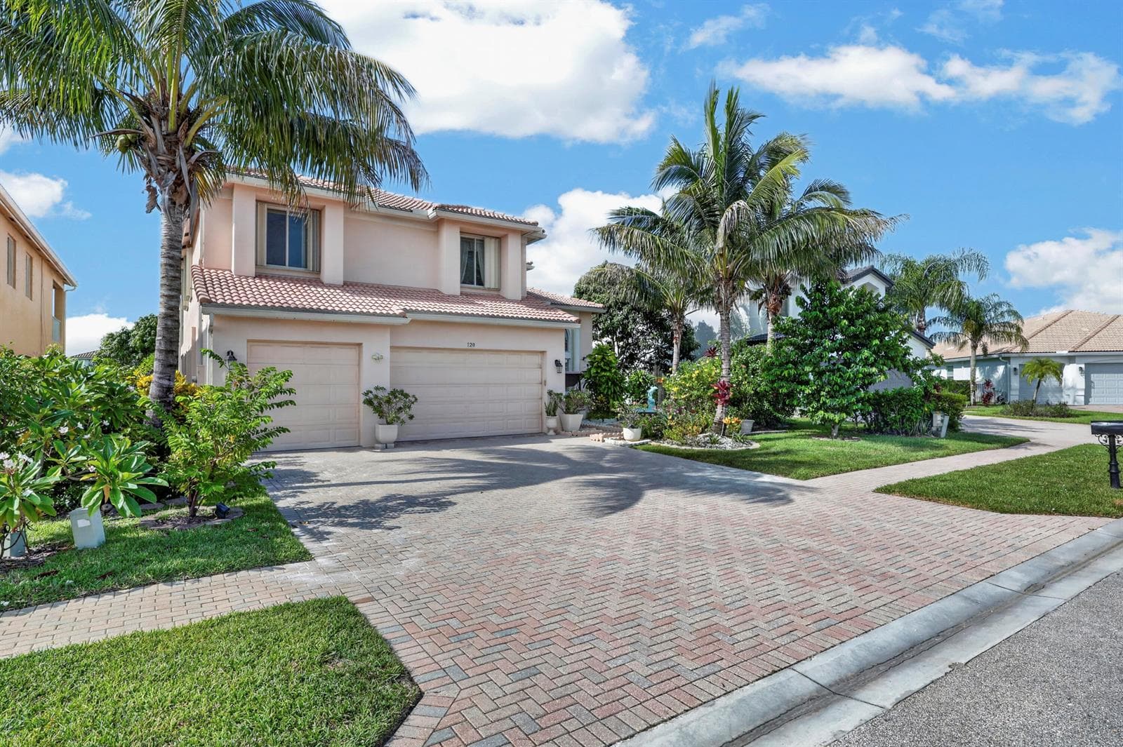 120 ISOLA Circle, Royal Palm Beach, FL 33411 — zdjęcie 3