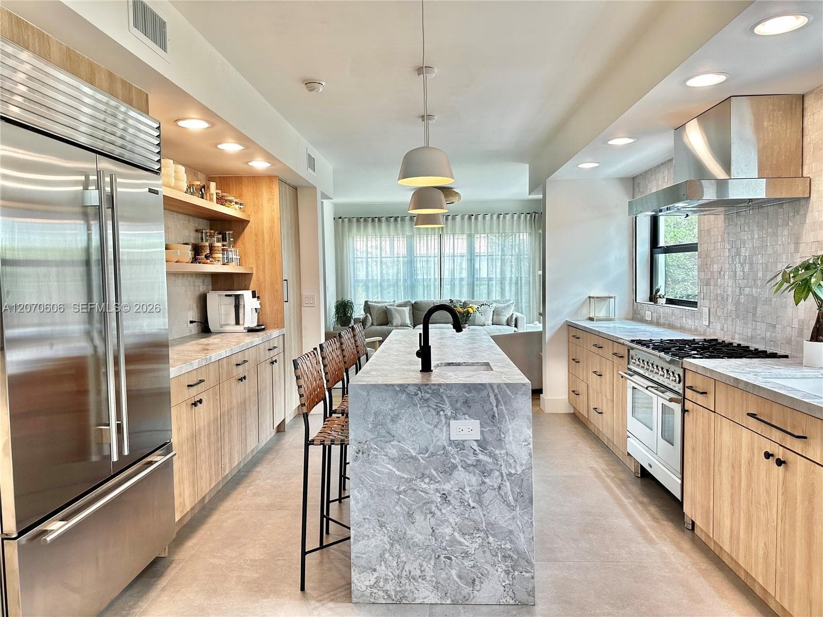 1320 Flamingo Way, Miami Beach, FL 33139 — zdjęcie 2