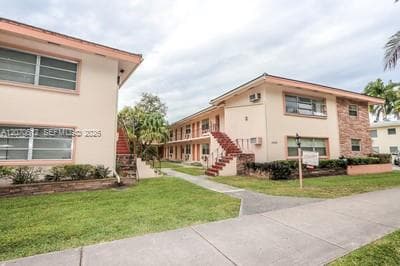 1250 S Alhambra Cir # 18, Coral Gables, FL 33146 — zdjęcie 3