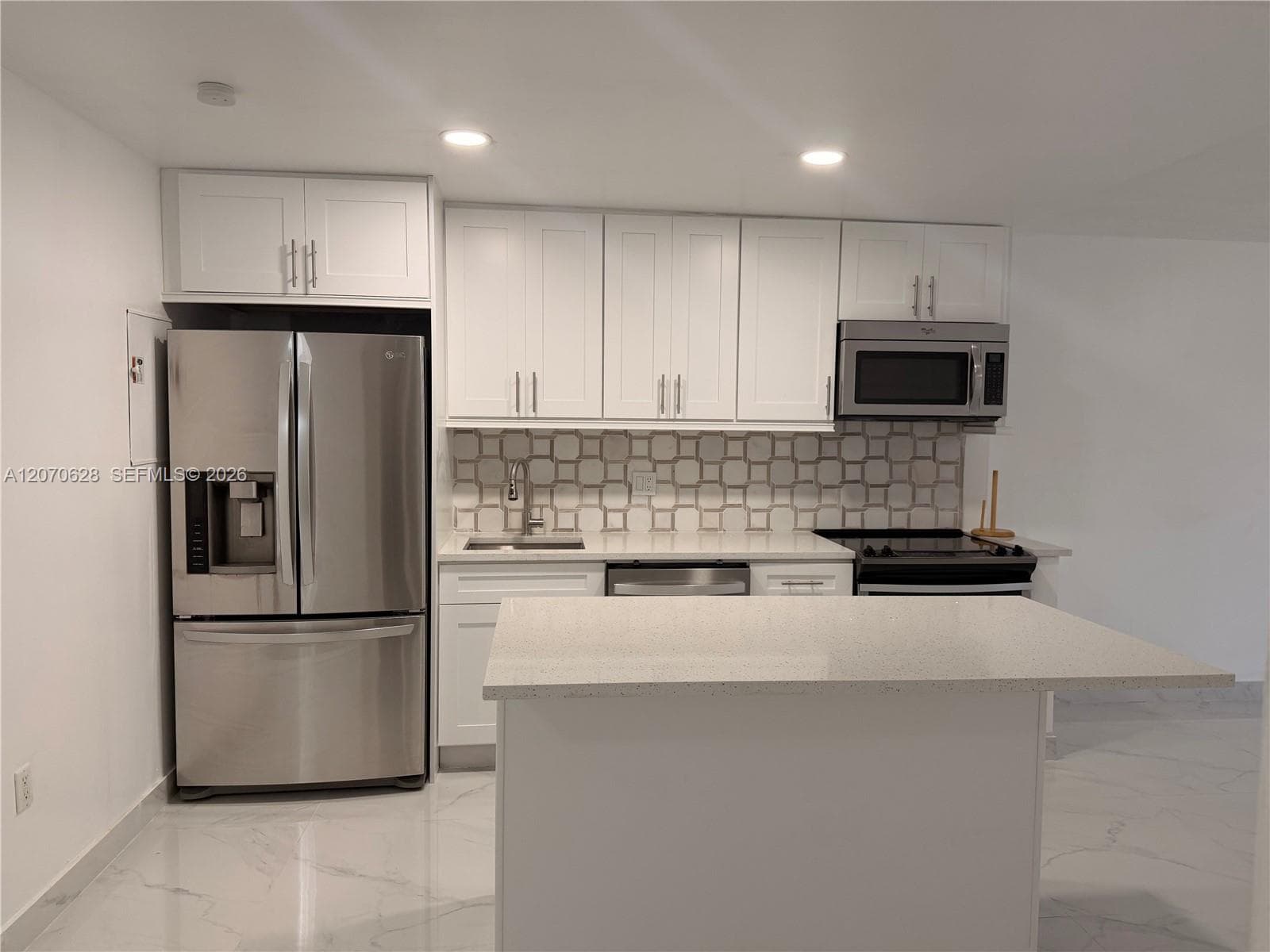 7000 NW 17th St # 320, Plantation, FL 33313 — zdjęcie 3