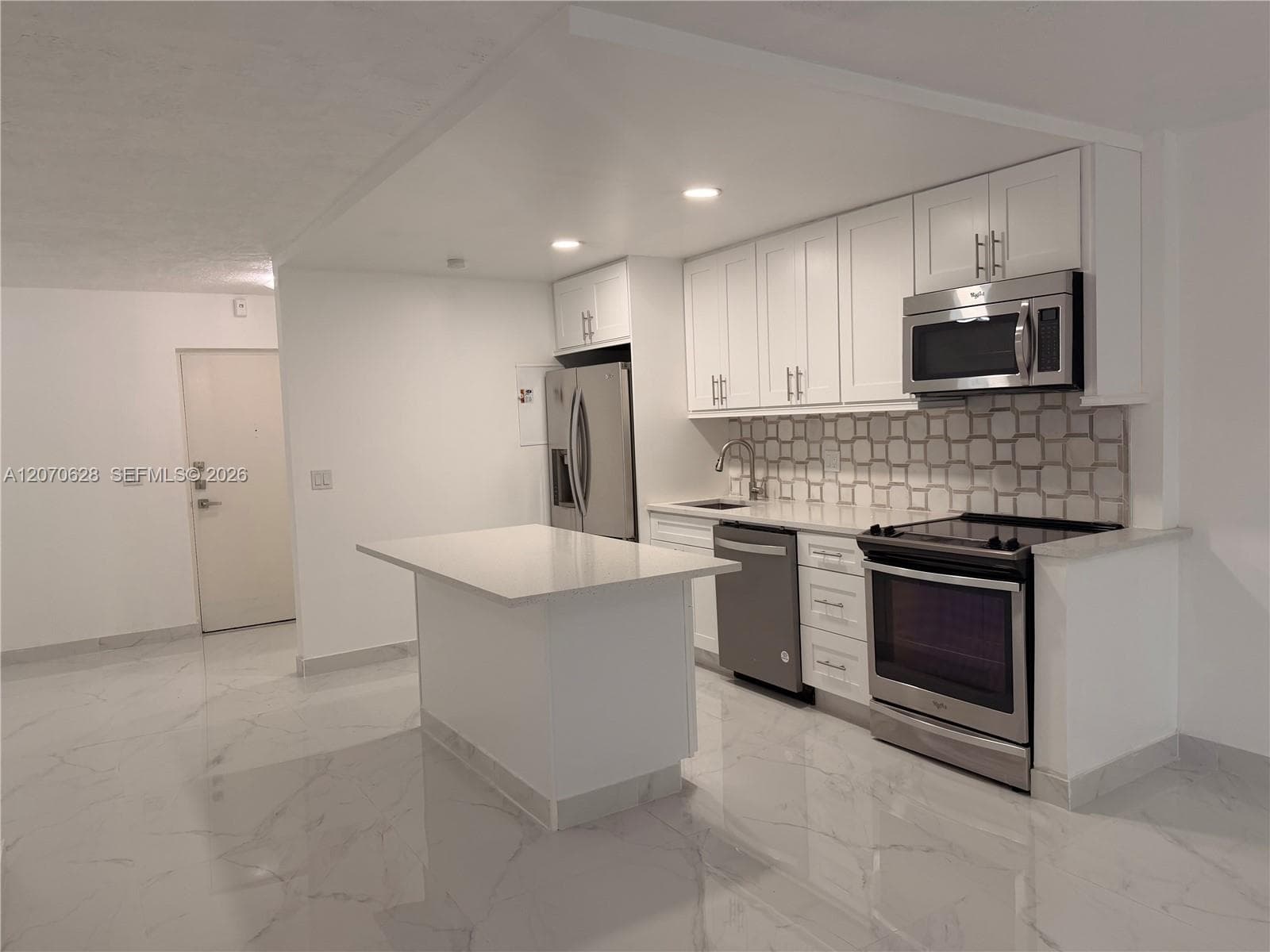 7000 NW 17th St # 320, Plantation, FL 33313 — zdjęcie 4