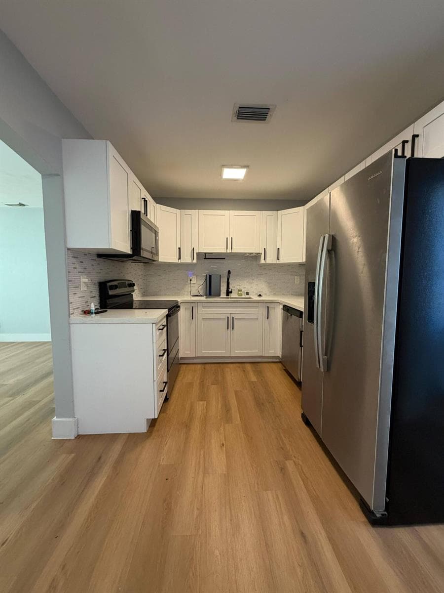 217 E 24TH Street, Riviera Beach, FL 33404 — zdjęcie 4