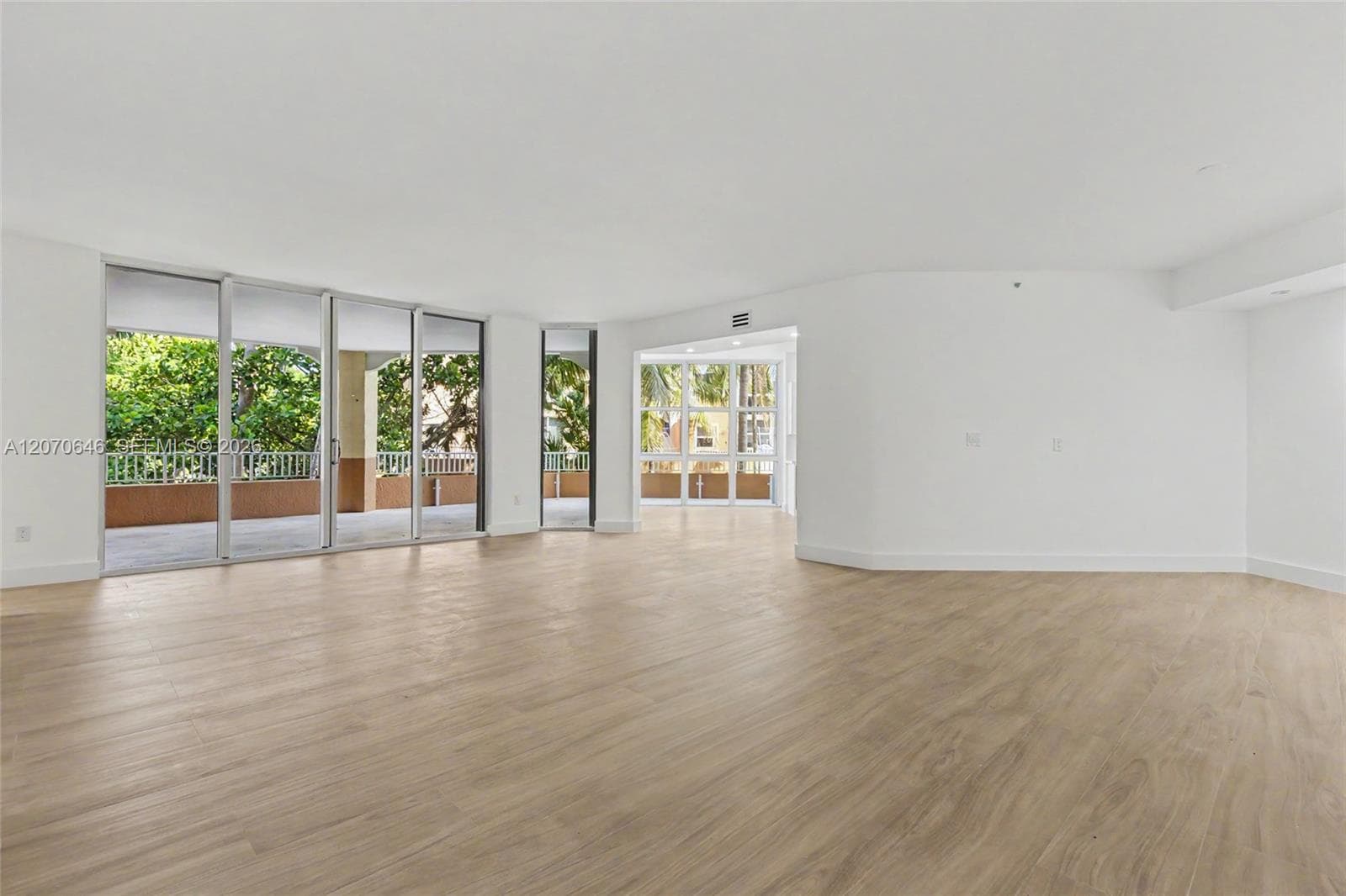 731 Crandon Blvd # 208, Key Biscayne, FL 33149 — zdjęcie 5