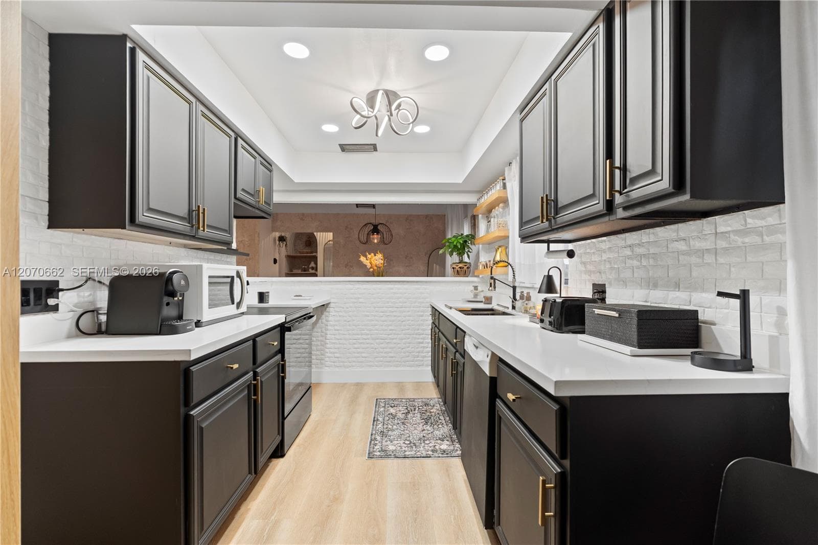 1641 NW 96th Ter, Pembroke Pines, FL 33024 — zdjęcie 3