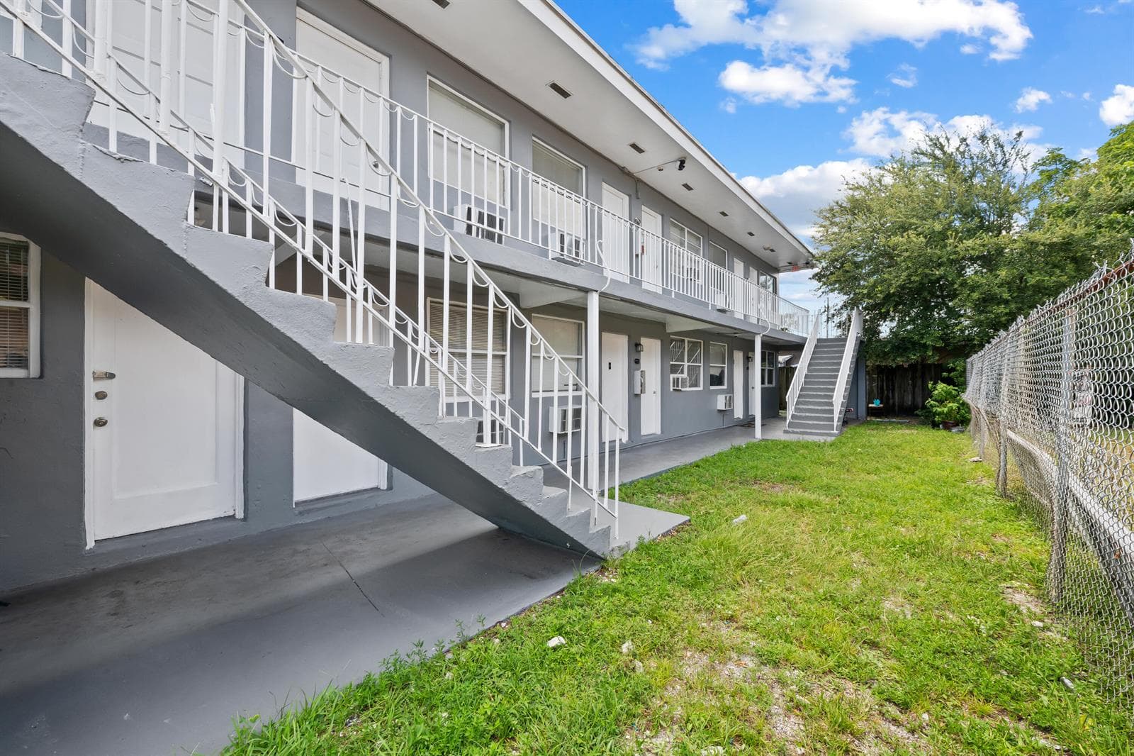 1761 Ali Baba Avenue, Opa-Locka, FL 33054 — zdjęcie 2