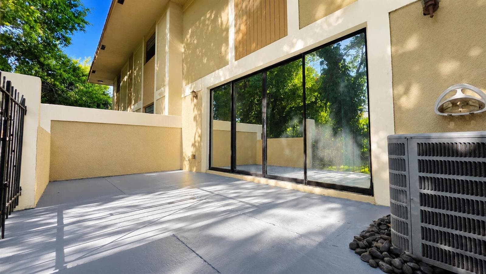 8801 W Sample Road # 4, Coral Springs, FL 33065 — zdjęcie 2