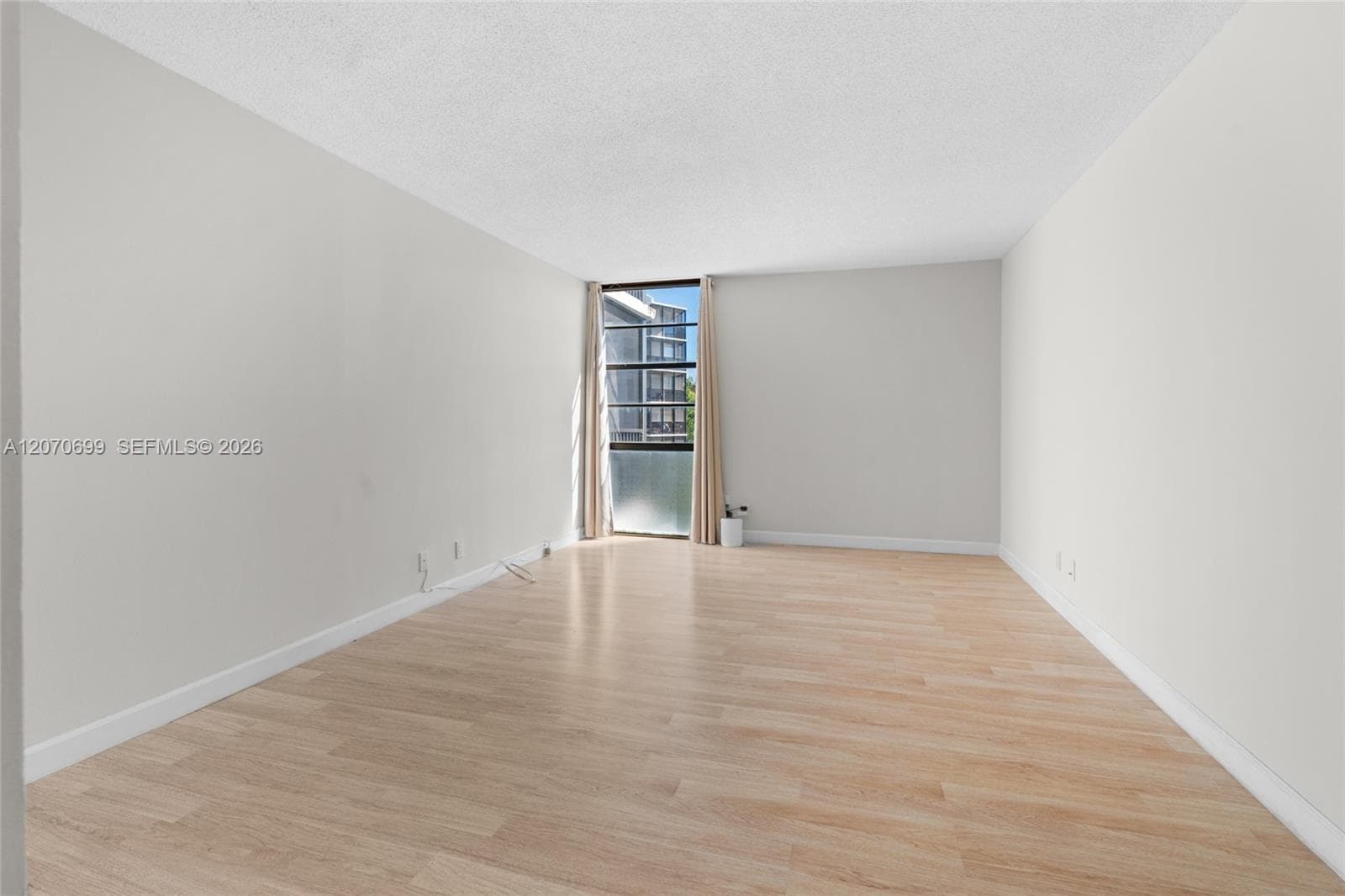 3401 N Country Club Dr # 519, Aventura, FL 33180 — zdjęcie 5
