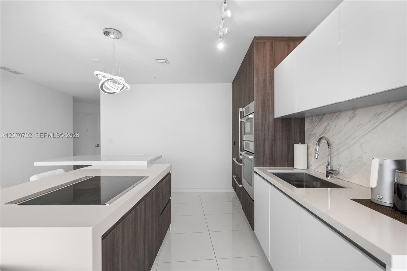 851 NE 1st Ave # 1610, Miami, FL 33132 — zdjęcie 4