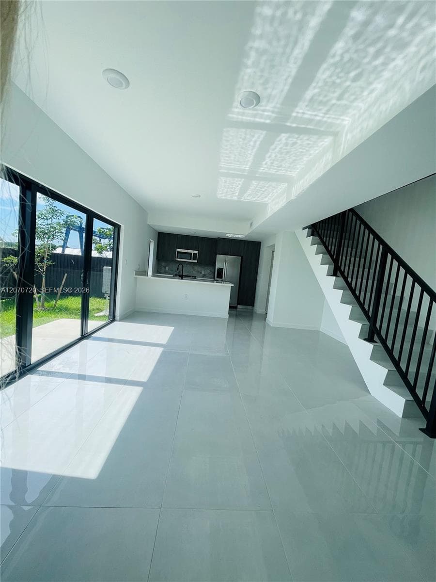 209 NW 13th Pl, Florida City, FL 33034 — zdjęcie 3
