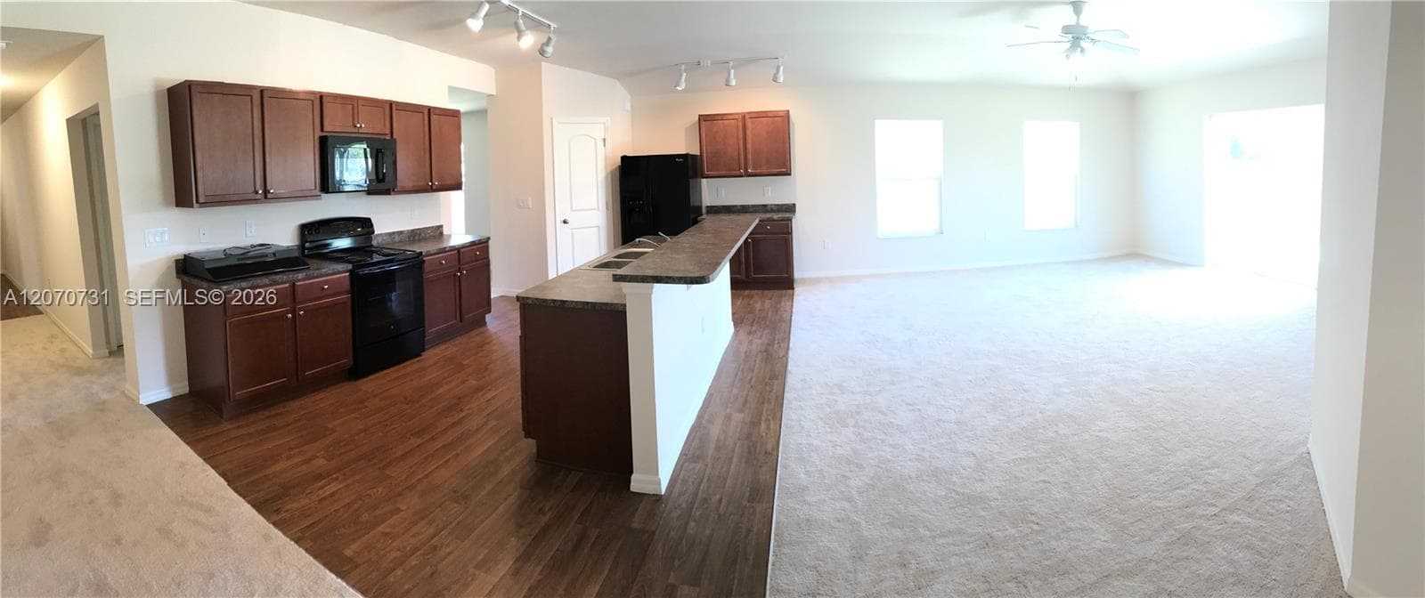 10408 Canal Brook Ln # 10408, Other City - In The State Of Florida, FL 33936 — zdjęcie 5