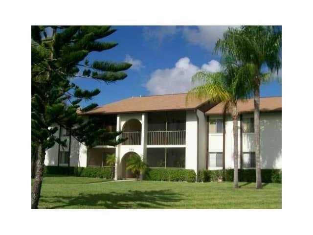 4850 Sable Pine Circle # C2, West Palm Beach, FL 33417
