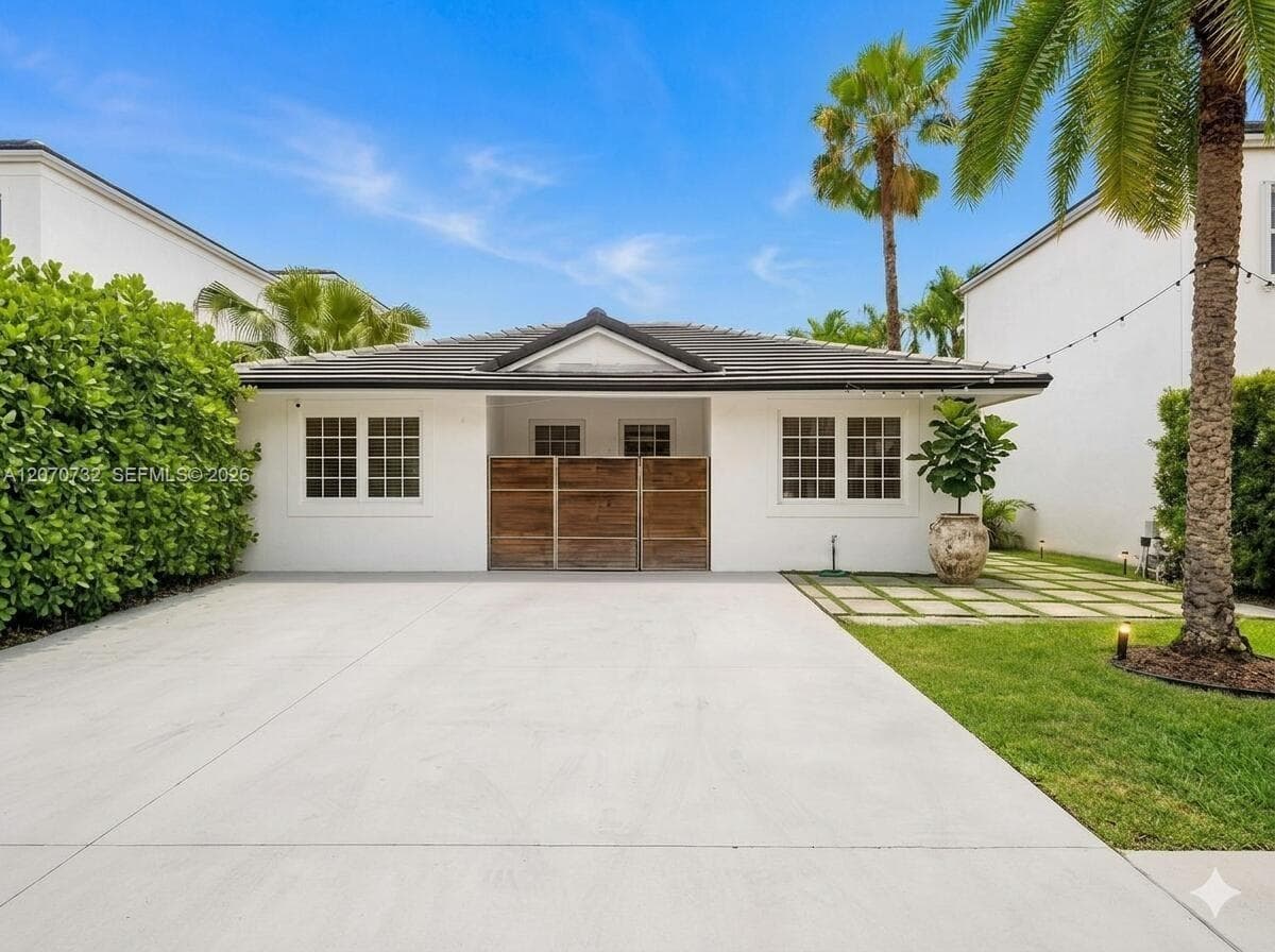 2558 NE 206th Ter, Miami, FL 33180 — zdjęcie 5