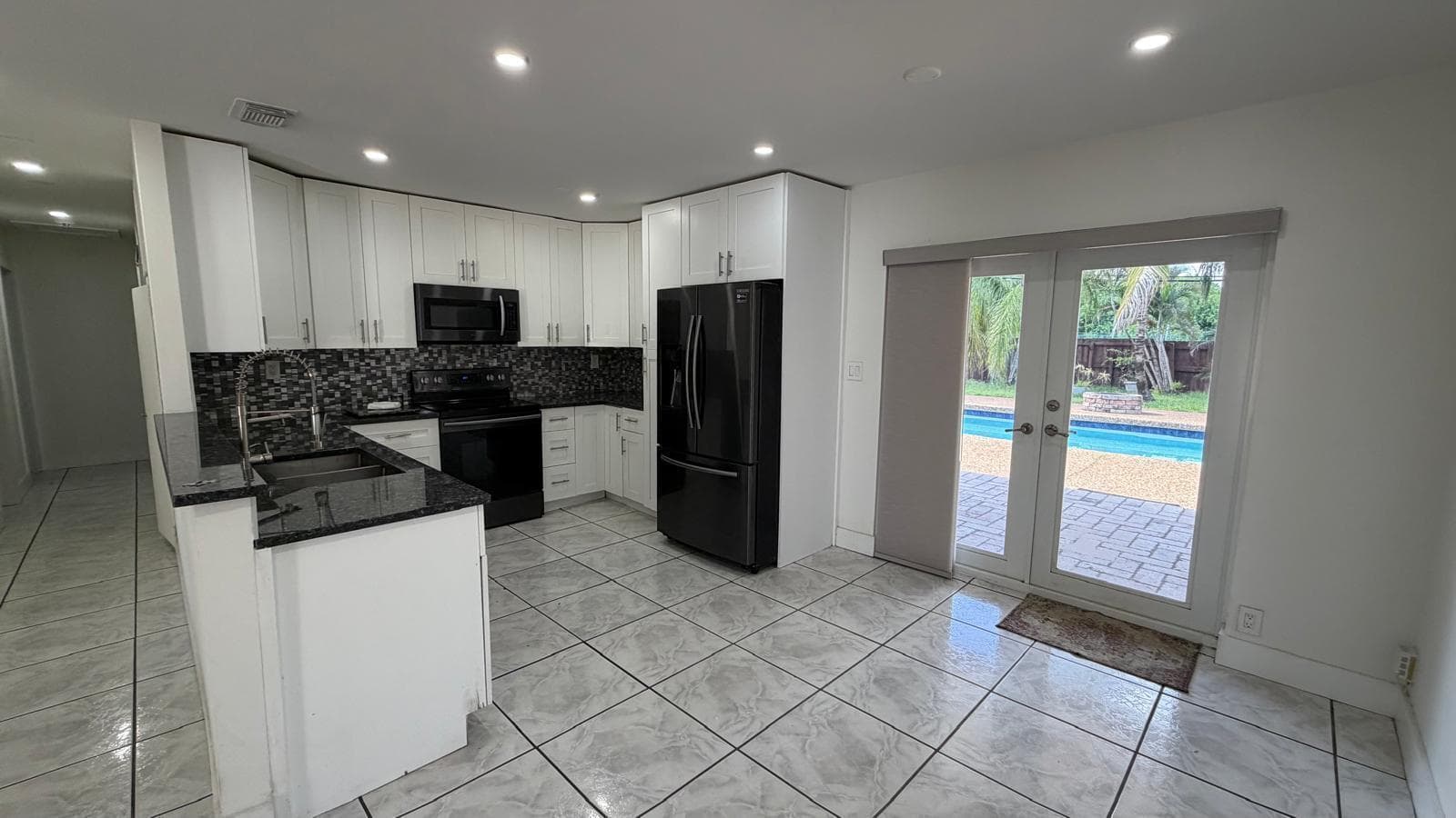 630 NE 23RD Court, Pompano Beach, FL 33064 — zdjęcie 3