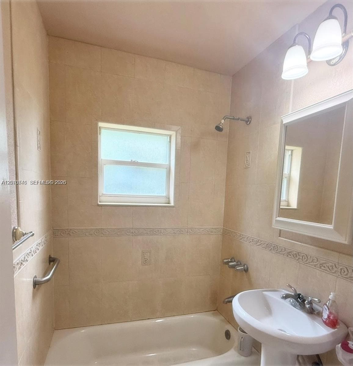 50 E 44th St, Hialeah, FL 33013 — zdjęcie 4