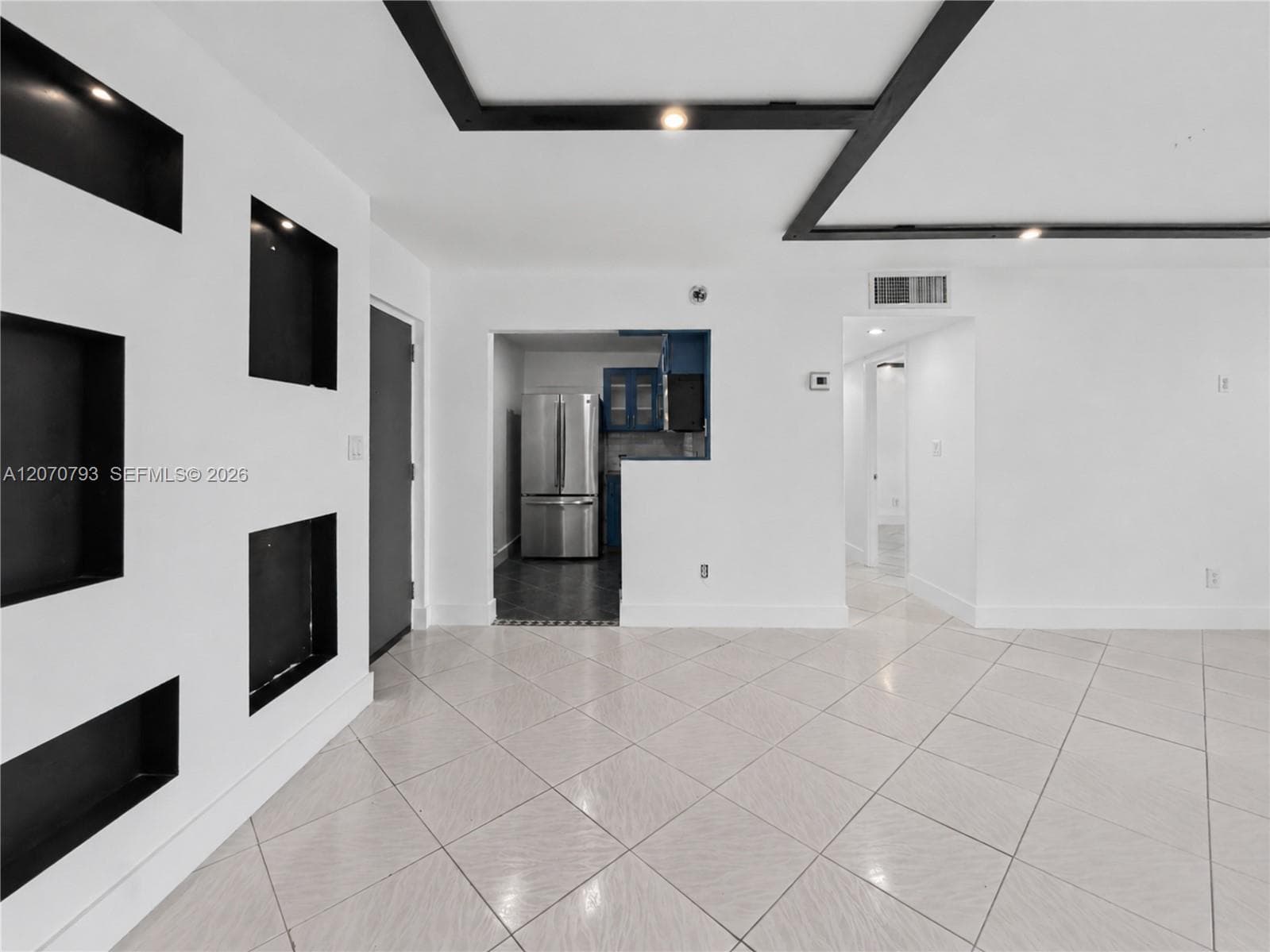 8411 NW 8th St # 102, Miami, FL 33126 — zdjęcie 3
