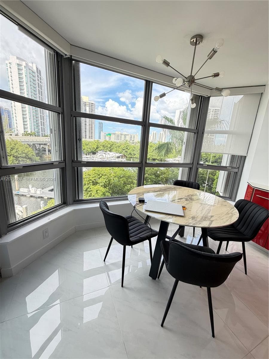 3500 Mystic Pointe Dr # 405, Aventura, FL 33180 — zdjęcie 4
