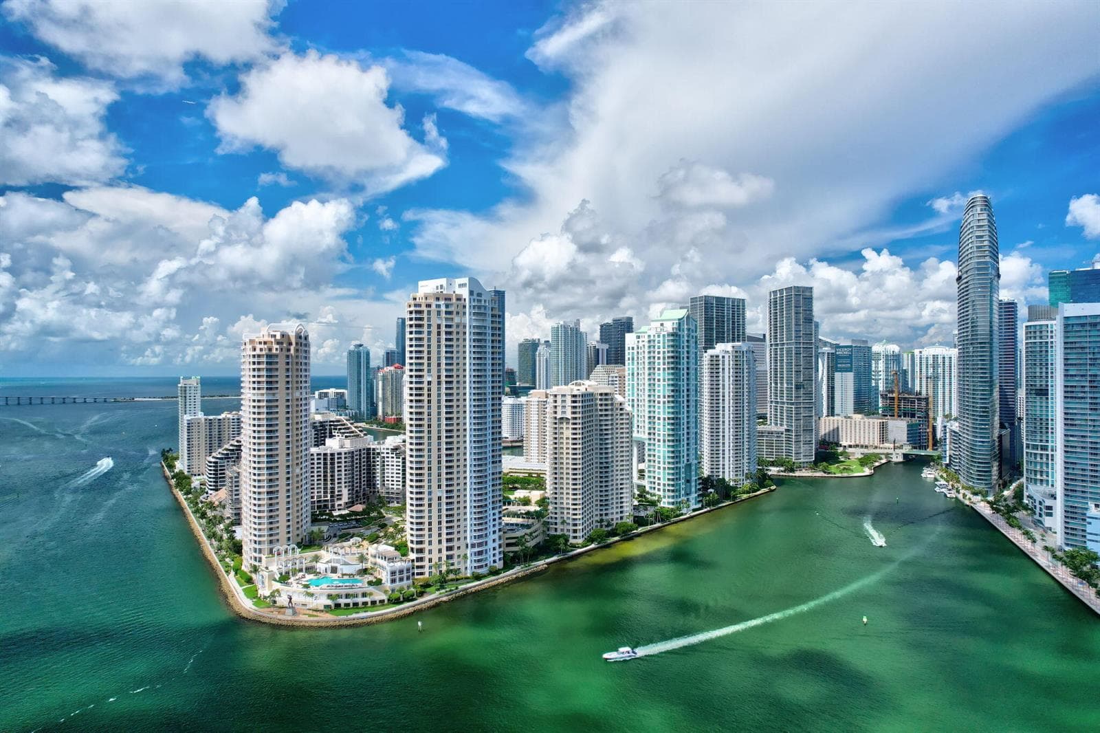 701 Brickell Key Boulevard # 1604, Miami, FL 33131