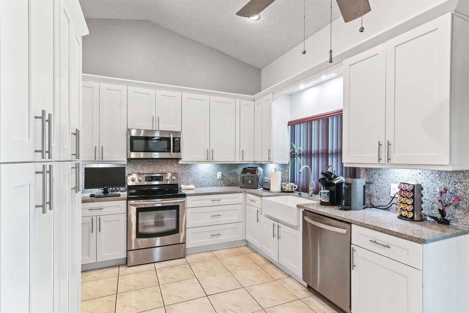 11929 NW 2ND Manor, Coral Springs, FL 33071 — zdjęcie 2