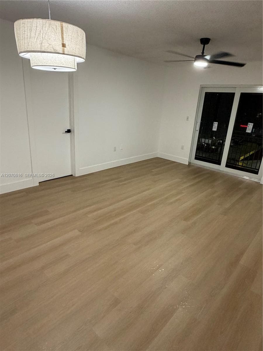 4713 NW 7th St # 409-1, Miami, FL 33126 — zdjęcie 5