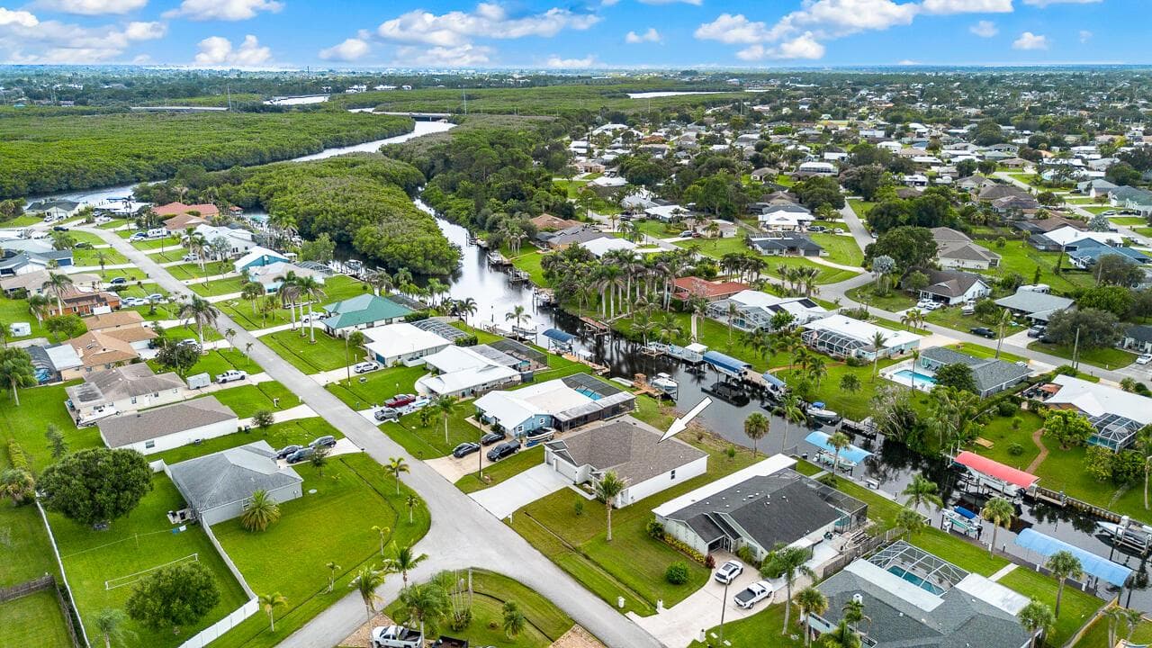 798 SE Seahouse Drive, Port St. Lucie, FL 34983 — zdjęcie 4