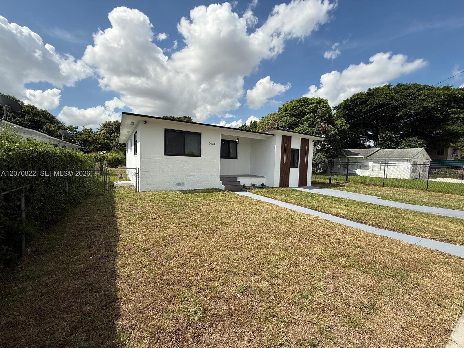 2944 NW 61st St, Miami, FL 33142 — zdjęcie 3